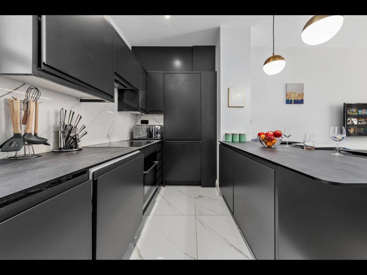 Stylish 2 Bedroom Apartment In Westminster Sleeps 5 With Ac London Bagian luar foto